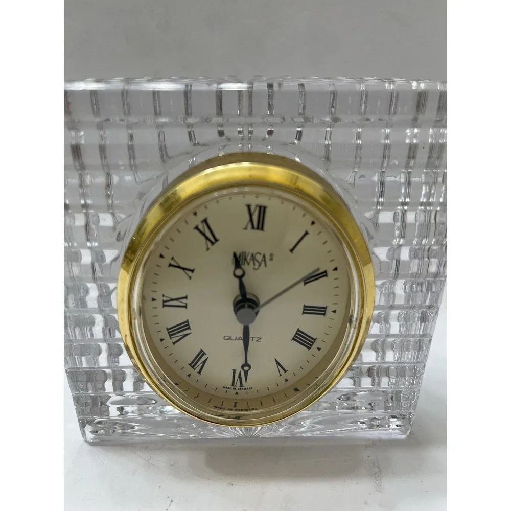 Vintage Mikasa Illusions Lead Crystal Desk Clock Square Diamond Pattern 4.25x4